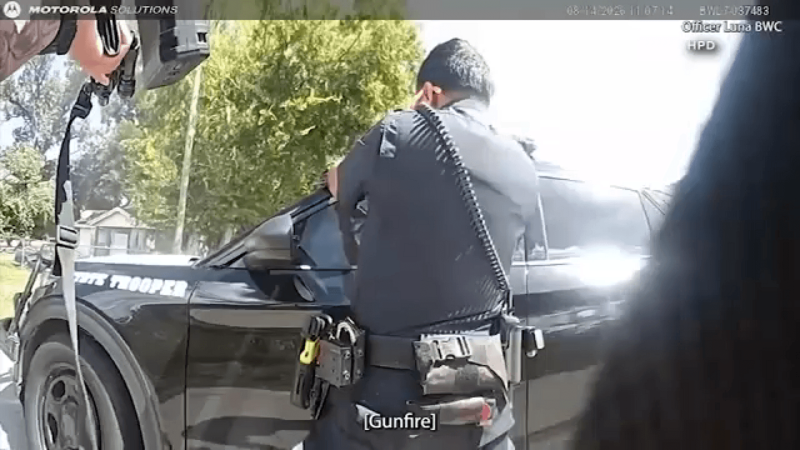 HPD releases bodycam video of officers shooting gunman near Chicken Plus in northeast Houston